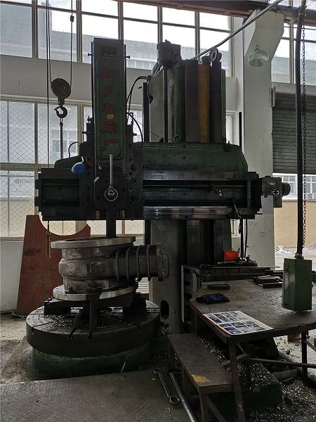 Large Vertical Lathe1(001)